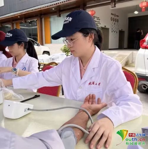 用专业知识服务乡村医疗 咨询伴温暖，科普助健康